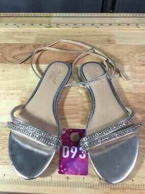 Jewel Badgley Mischka Slingback Women's 8.5 Silver Bridget Embellished Sandals